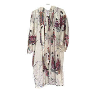 100% silk Ivory Kimono Robe w/belt one size Cream print made in Japan